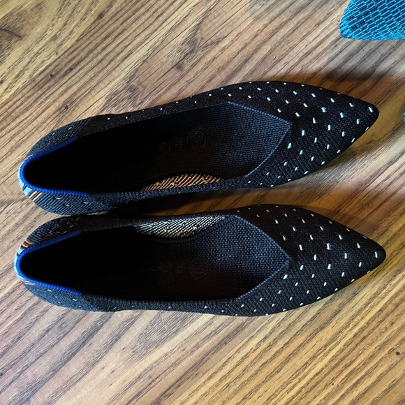 Rothy's Points in "Ivory Dot," black with ivory dots, EUC, size 8 - Picture 8 of 10